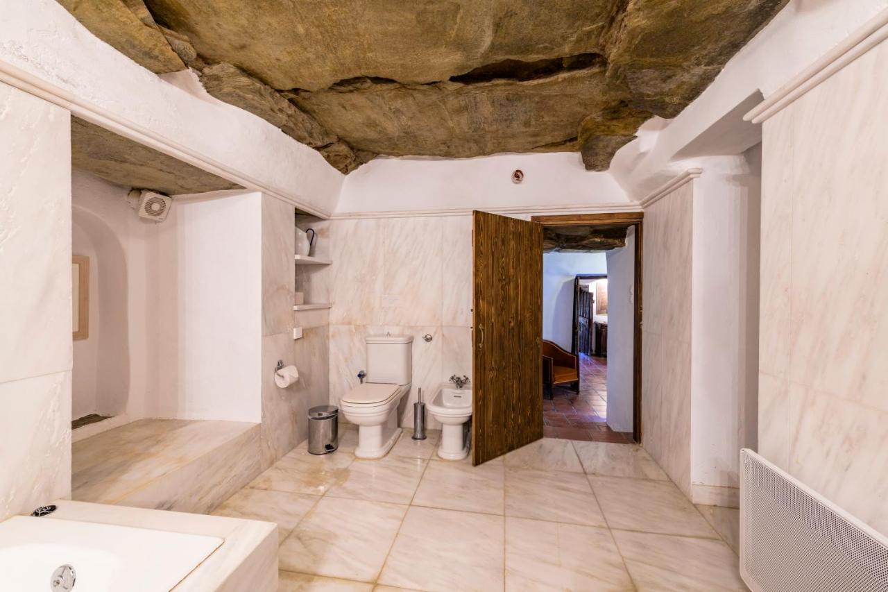 Anezas Mansion Stone-Built Traditional Villa Chones Exterior photo